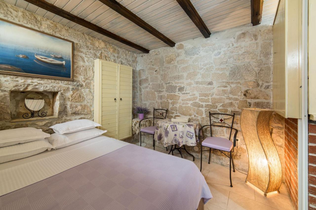 Guesthouse Mirula Split Exterior photo